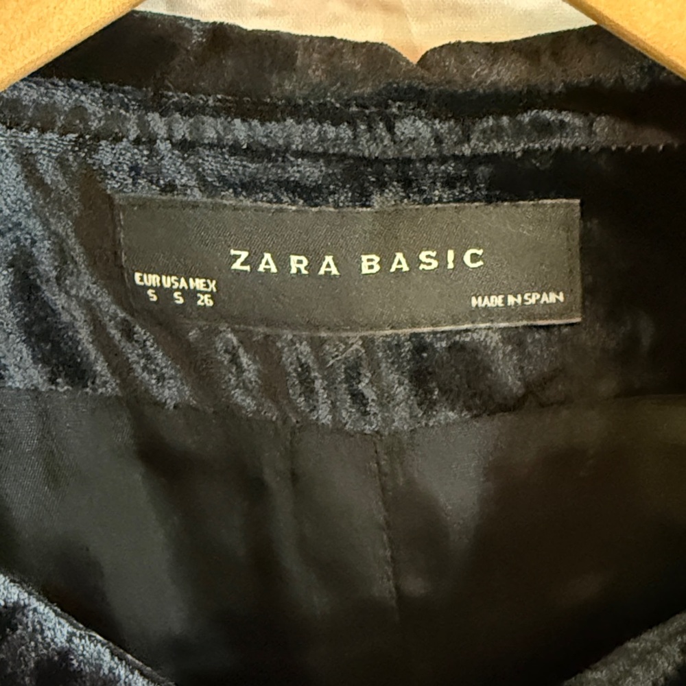 Zara Basic Midnight Velvet Blazer - image 2